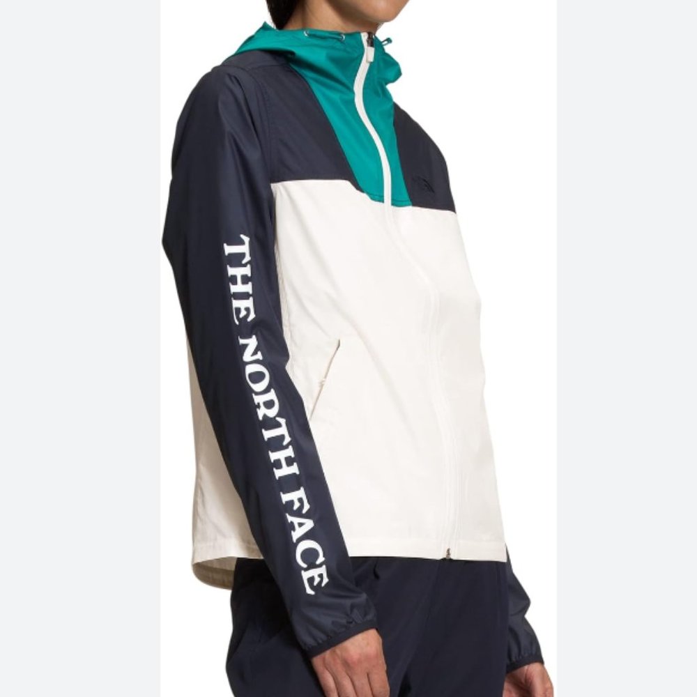 The North Face Women Jacket Small NEW Cyclone Windbreaker Hooded Lightweight